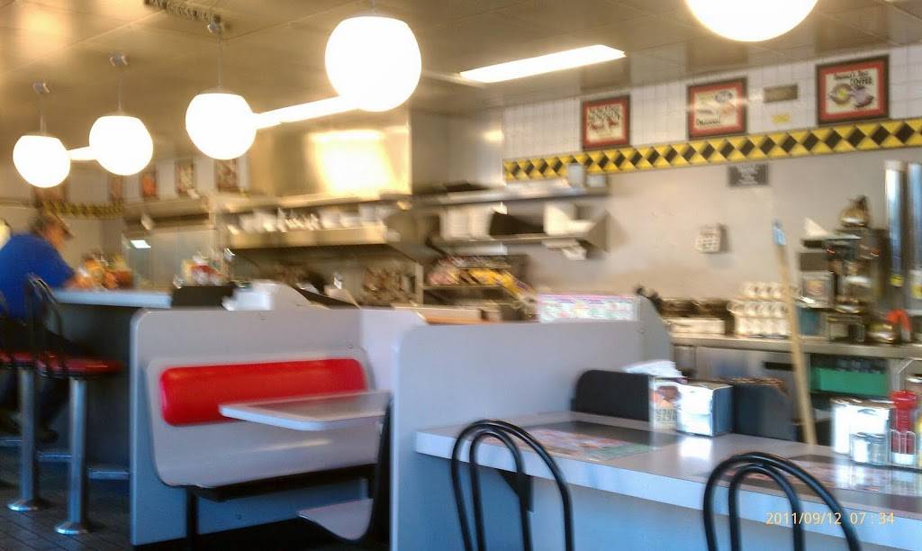 Waffle House | meal takeaway | 1902 W Lumsden Rd, Brandon, FL 33511, USA | 8136579899 OR +1 813-657-9899