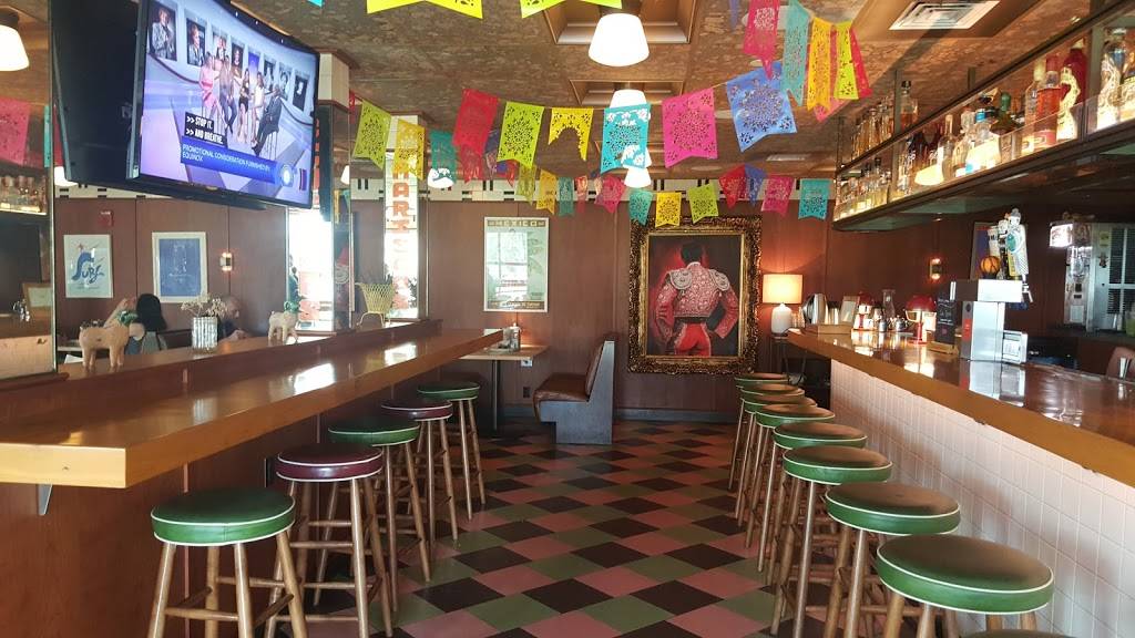 Lolos Surf Cantina | restaurant | 161 Ocean Dr, Miami Beach, FL 33139, USA | 3057356973 OR +1 305-735-6973