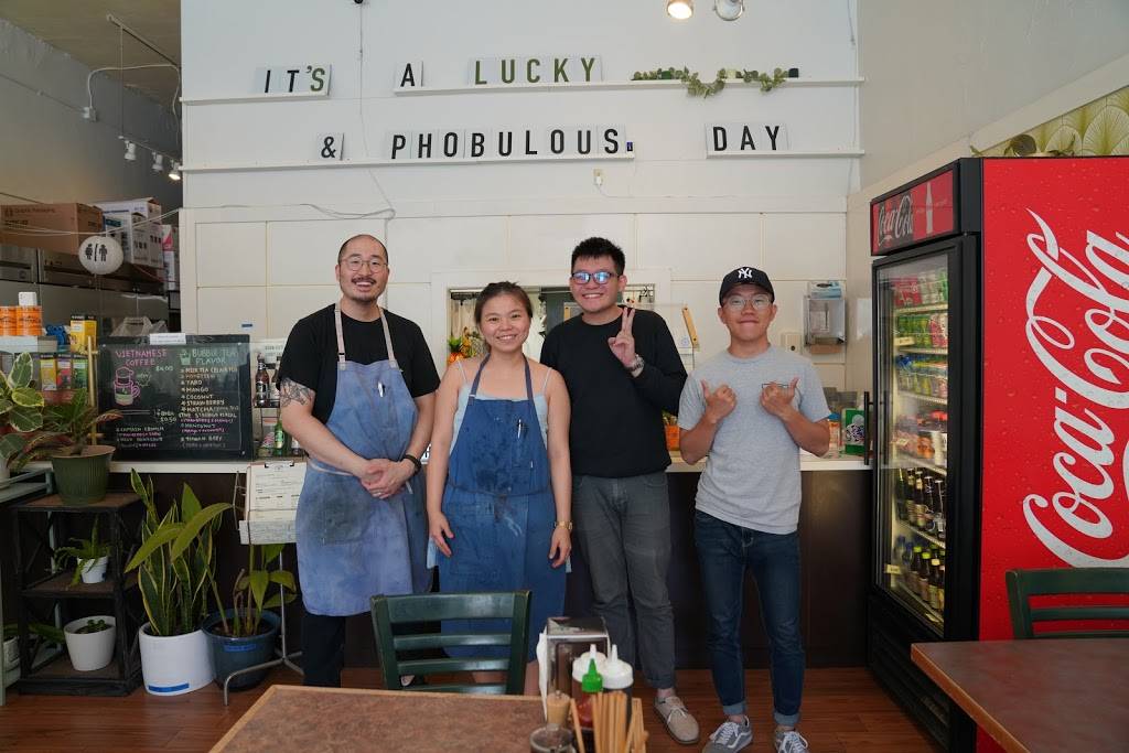 Luckys Pho | restaurant | 3414 Fremont Ave N, Seattle, WA 98103, USA | 2065475125 OR +1 206-547-5125