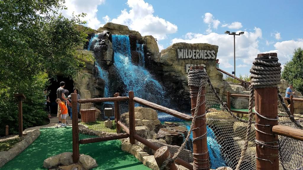 Wilderness Falls | meal takeaway | 145 Clow International Pkwy, Bolingbrook, IL 60490, USA | 6303788888 OR +1 630-378-8888