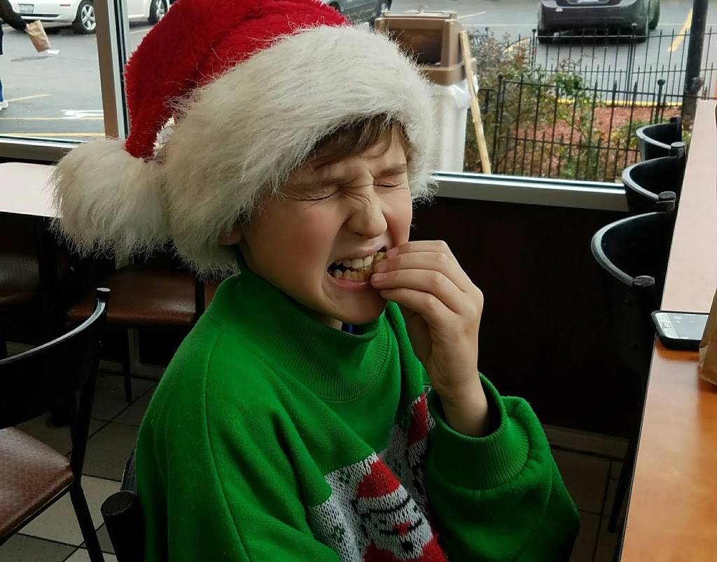 Dunkin Donuts | cafe | 6342 N Milwaukee Ave, Chicago, IL 60646, USA | 7737637181 OR +1 773-763-7181