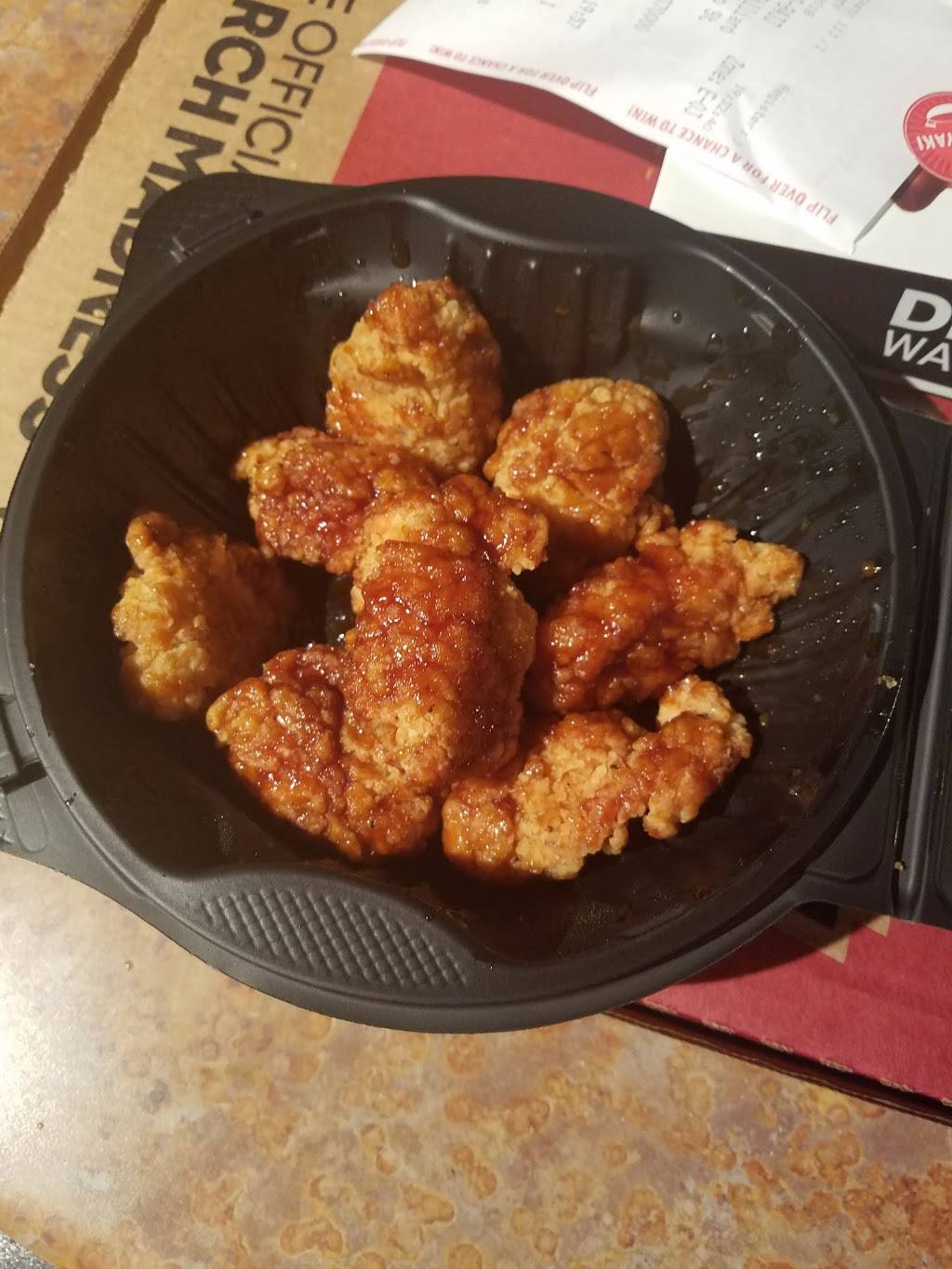 Pizza Hut | meal takeaway | 5270 E Arapahoe Rd #G3, Centennial, CO 80122, USA | 3032201181 OR +1 303-220-1181