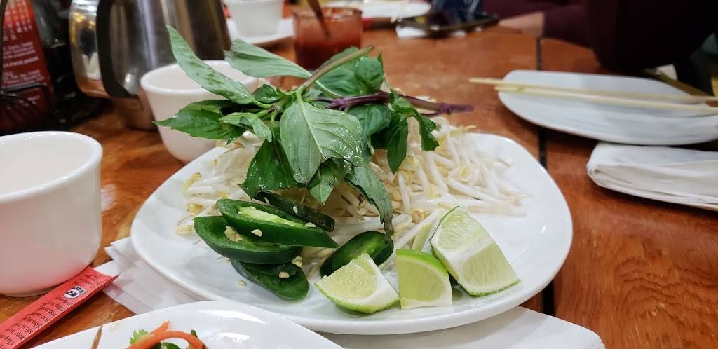 Pho Golden | restaurant | 3004 Pine Ave, Niagara Falls, NY 14301, USA | 7162156151 OR +1 716-215-6151