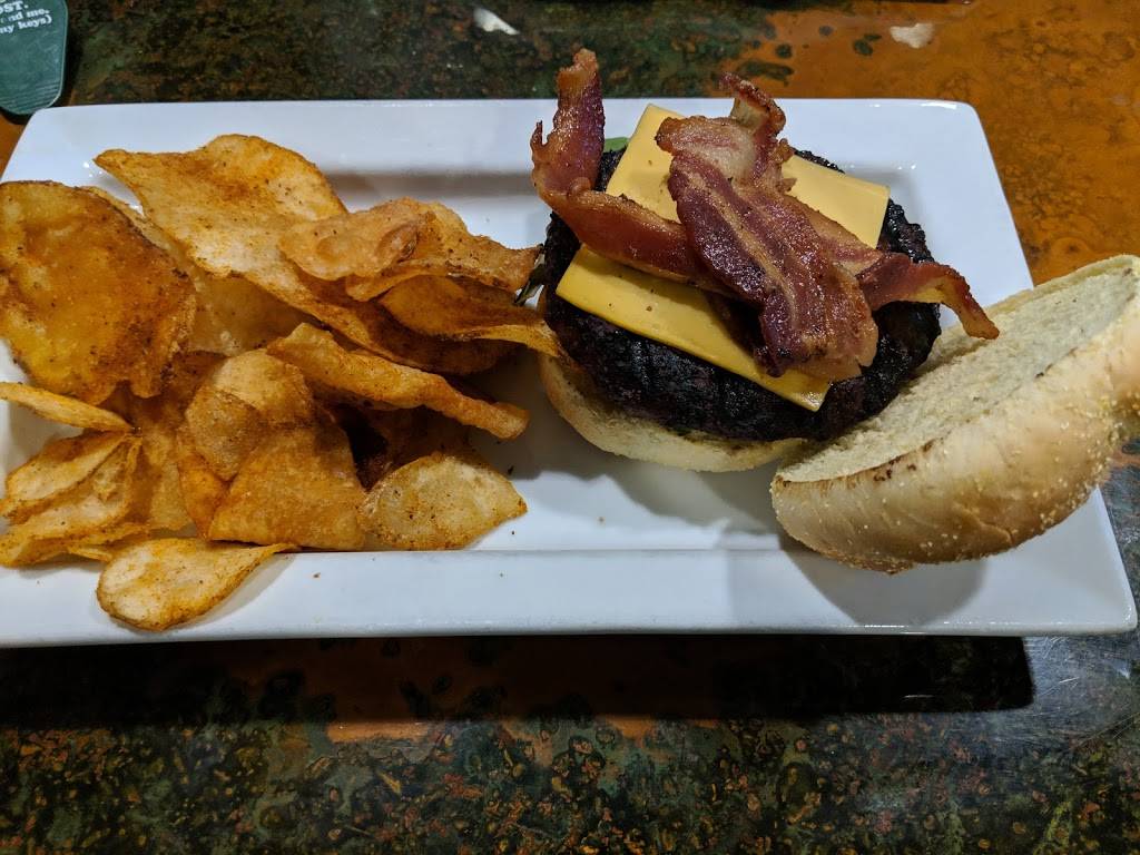 Broken Oar Bar & Grill | restaurant | 864 Nabbs Creek Rd, Glen Burnie, MD 21060, USA | 4438189070 OR +1 443-818-9070