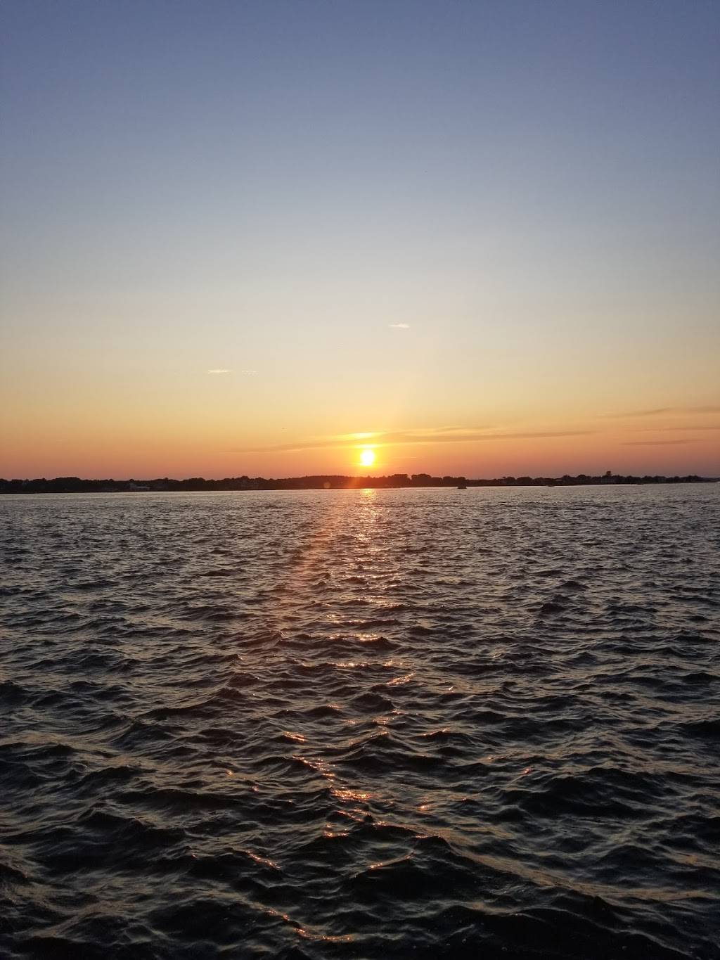 Reel Inn Restaurant and Dock Bar | restaurant | 419 14th St #66, Ocean City, MD 21842, USA | 4102893511 OR +1 410-289-3511