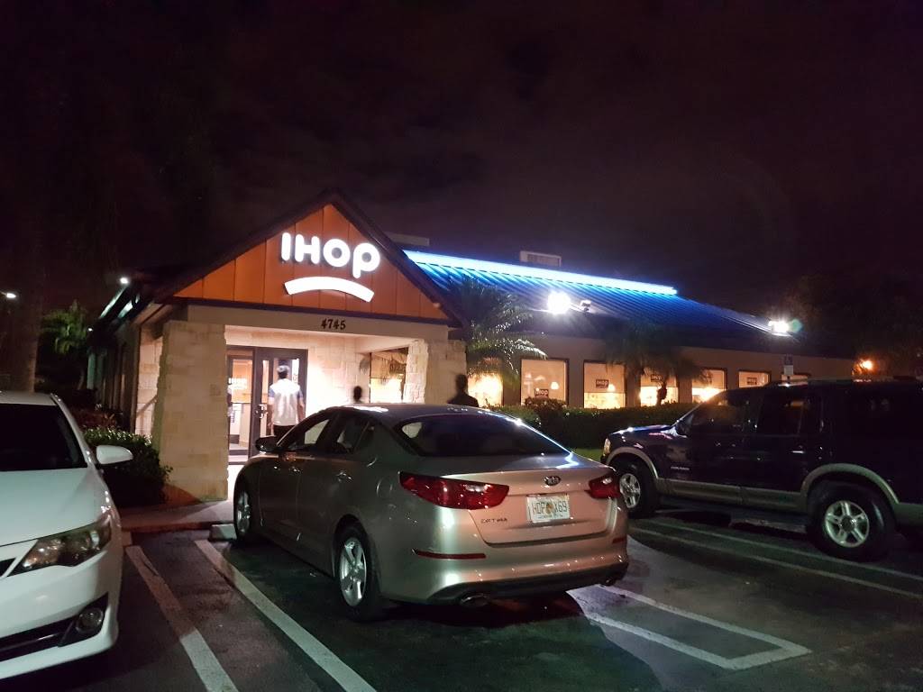 IHOP | restaurant | 4745 W Atlantic Ave, Delray Beach, FL 33445, USA | 5616387201 OR +1 561-638-7201