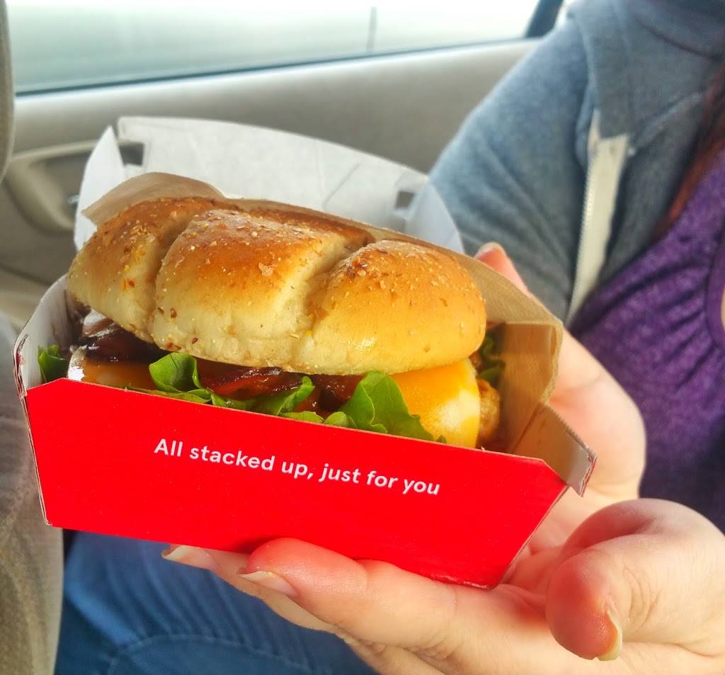 Chick-fil-A | restaurant | 2332 N Park Dr, Holland, MI 49424, USA | 6163559933 OR +1 616-355-9933