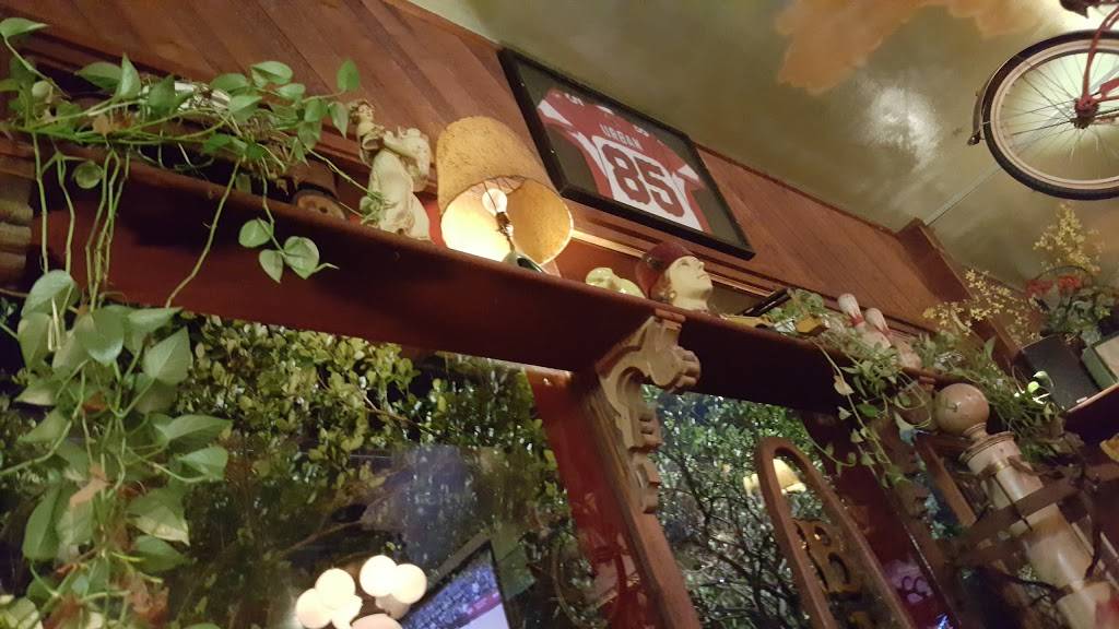 Bombay Bicycle Club | restaurant | 3506 N St Marys St, San Antonio, TX 78212, USA | 2107372411 OR +1 210-737-2411