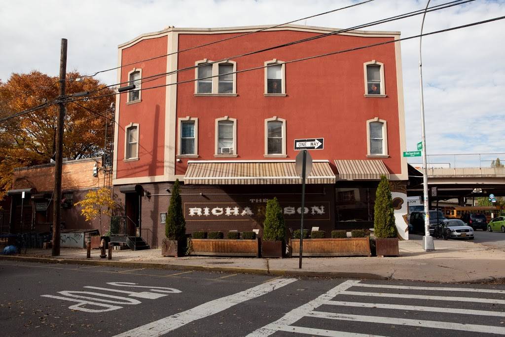 The Richardson | restaurant | 451 Graham Ave, Brooklyn, NY 11222, USA | 7183890839 OR +1 718-389-0839
