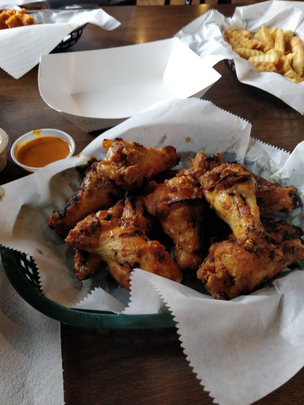 TomKens Bar & Grill | restaurant | 8001 W Greenfield Ave, Milwaukee, WI 53214, USA | 4142589110 OR +1 414-258-9110