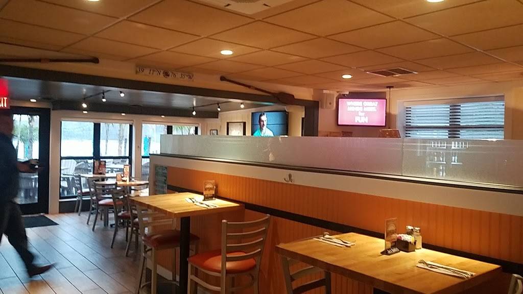 Rams Head Dockside | restaurant | 1702 Furnace Dr, Glen Burnie, MD 21060, USA | 4105902280 OR +1 410-590-2280