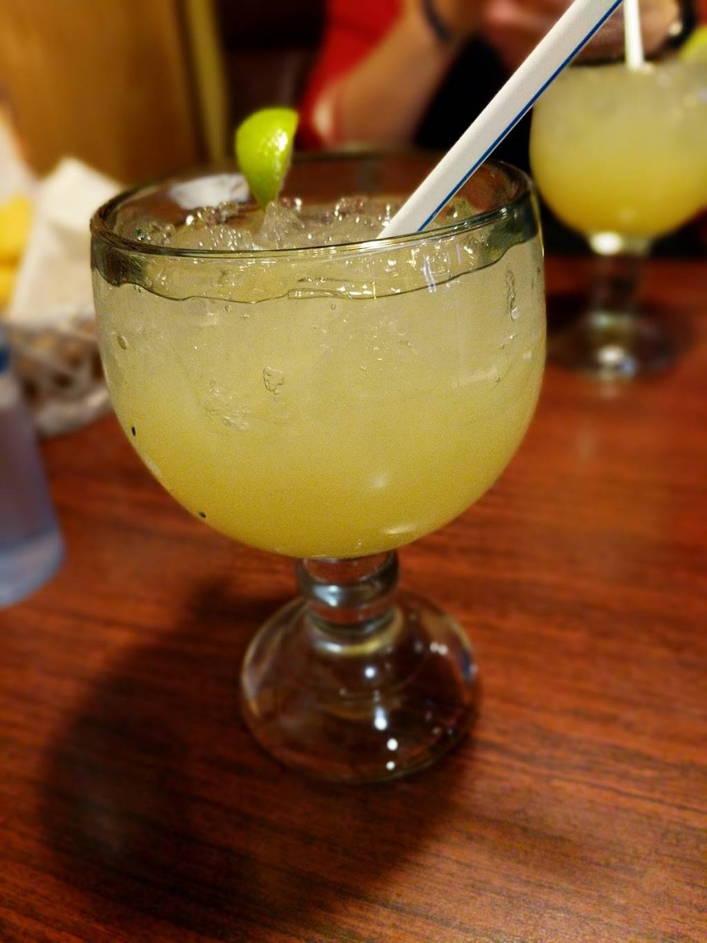 El Toro | restaurant | 1576 W Oak St, Zionsville, IN 46077, USA | 3177331400 OR +1 317-733-1400