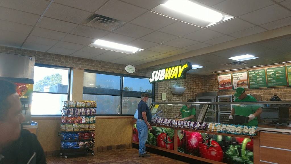 Subway | restaurant | 1014 Mt Olive Rd, Toms Brook, VA 22660, USA | 5404363277 OR +1 540-436-3277