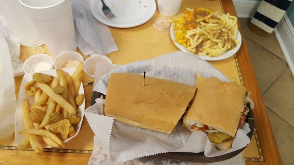 Lesters Seafood | restaurant | 5192, 38270-38360 Pine St, Pearl River, LA 70452, USA | 9852509944 OR +1 985-250-9944