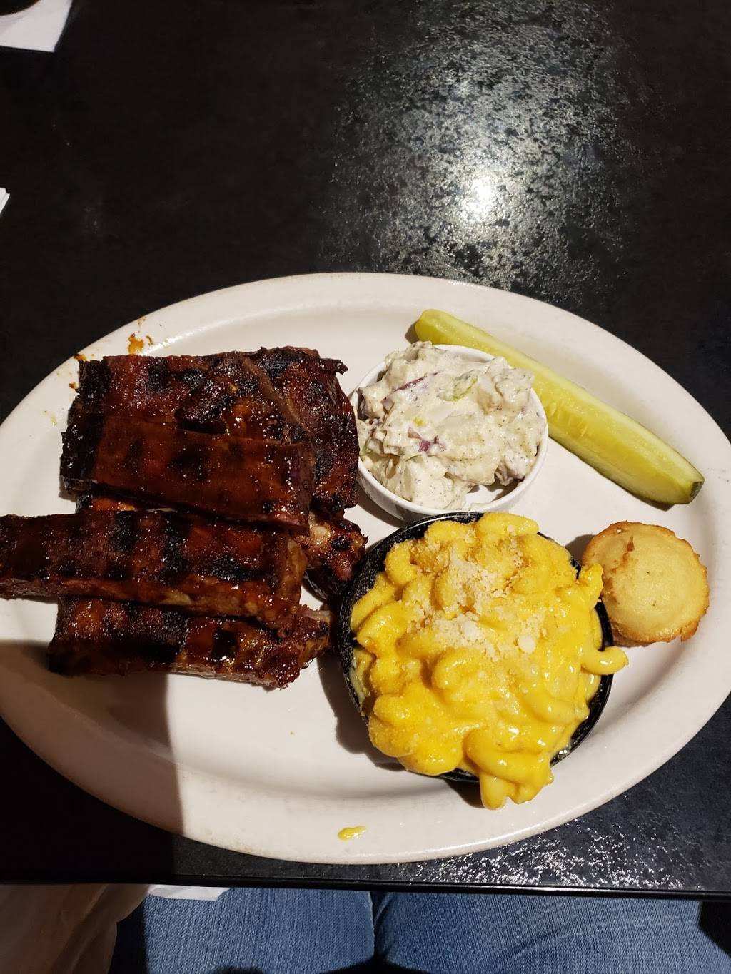 Stonewood Smokehouse Bar & BBQ | restaurant | 28775 Utica Rd, Roseville, MI 48066, USA | 5867795630 OR +1 586-779-5630