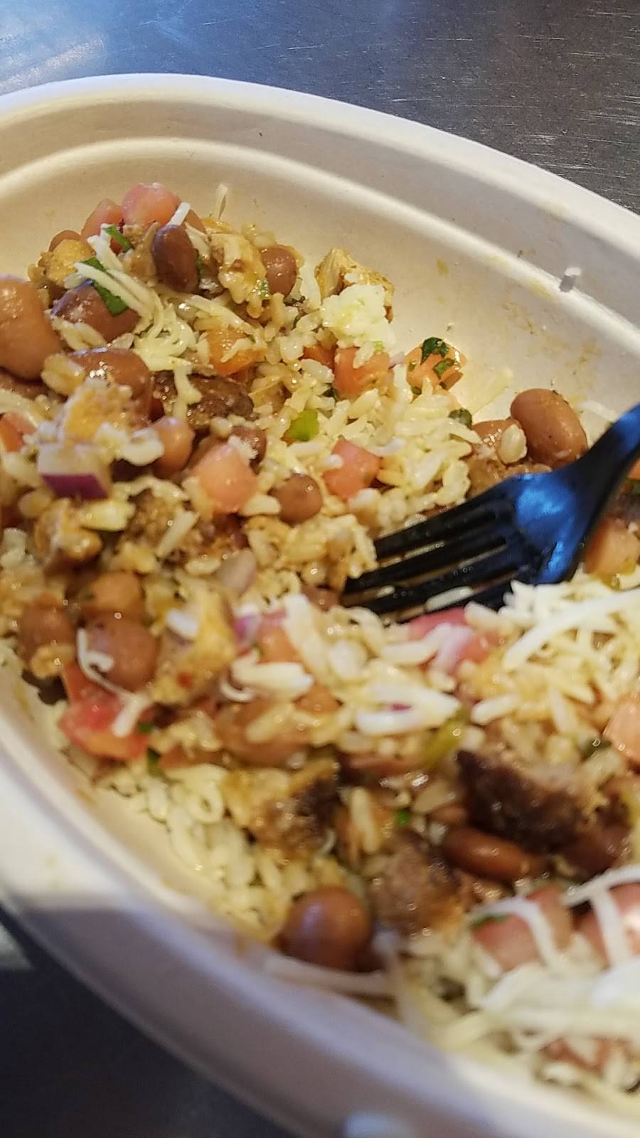 Chipotle Mexican Grill | restaurant | 1601 N State Rte 50, Bourbonnais, IL 60914, USA | 8159323225 OR +1 815-932-3225