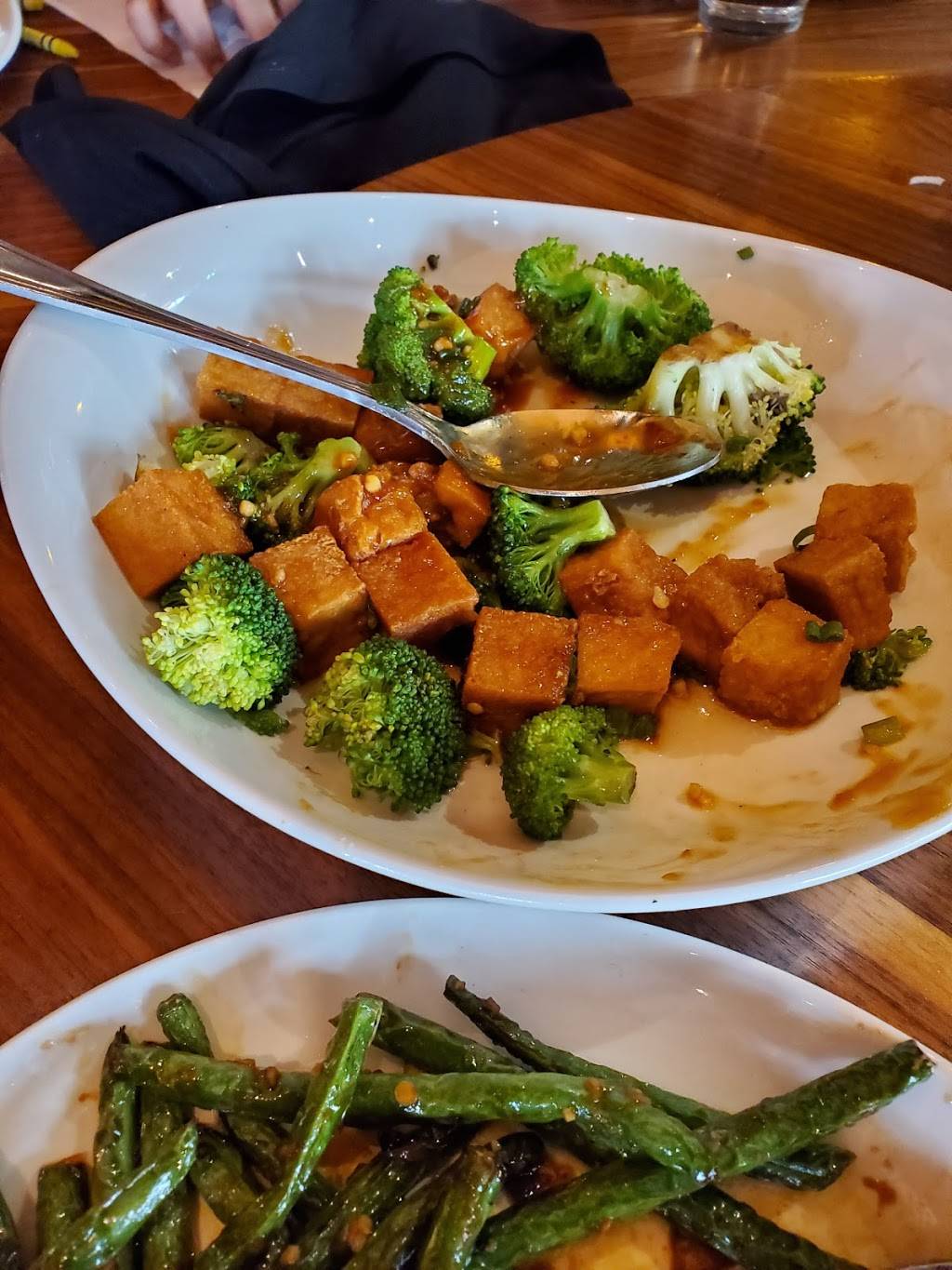 P.F. Changs | meal takeaway | 525 Bellevue Square, Bellevue, WA 98004, USA | 4256373582 OR +1 425-637-3582