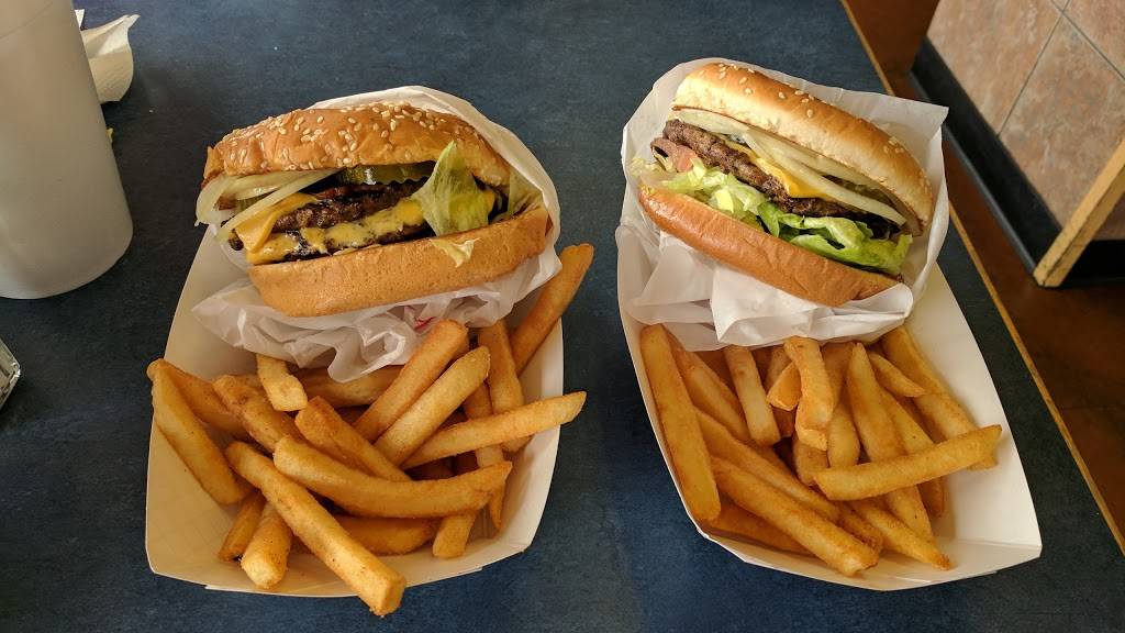 Bennys Burgers and BBQ | restaurant | 10001 W Bell Rd, Sun City, AZ 85351, USA | 6238152156 OR +1 623-815-2156