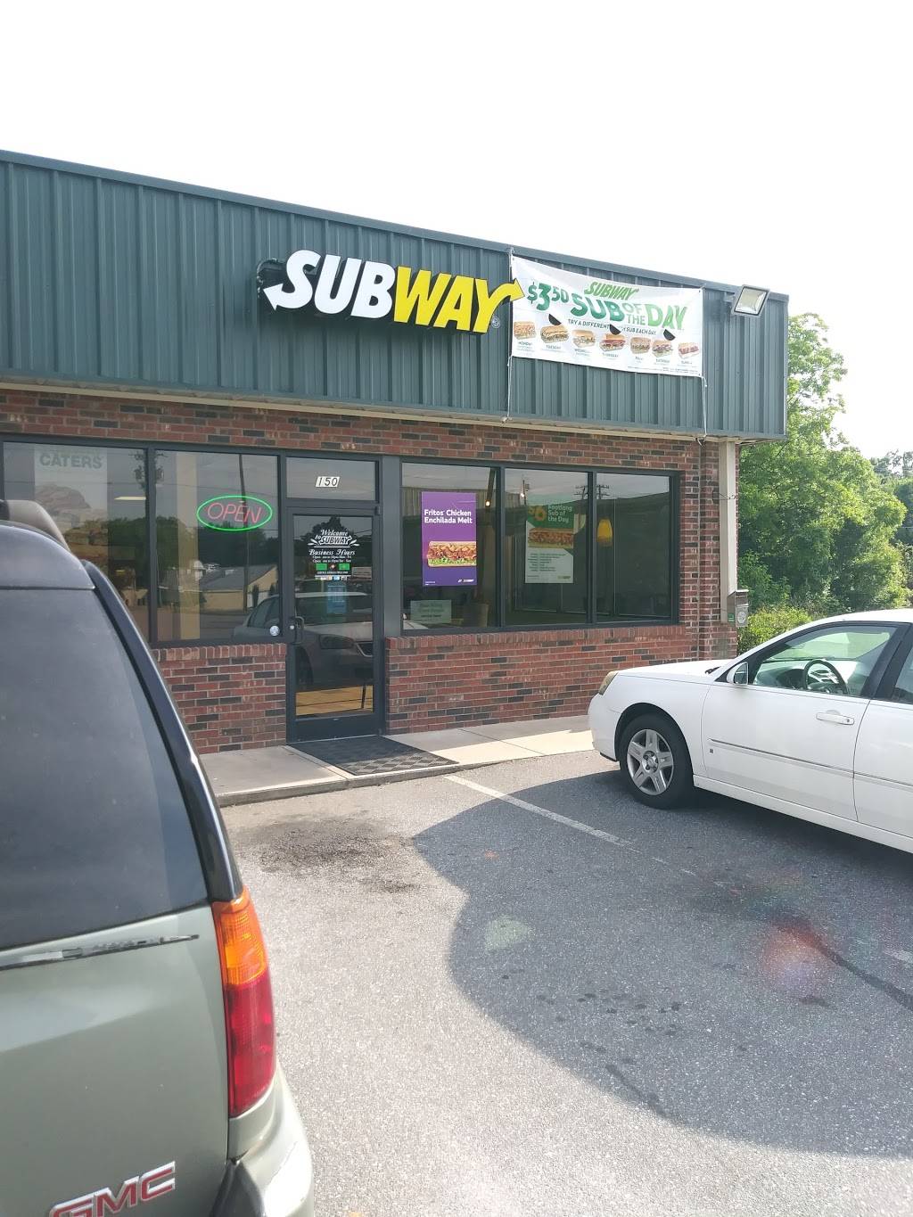 Subway Restaurants | restaurant | 150 S Main St, Troutman, NC 28166, USA | 7045288250 OR +1 704-528-8250