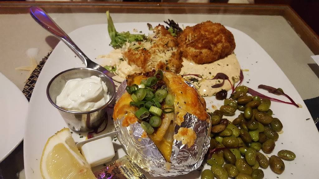 Fins Seafood & Grille | restaurant | 1801 Broad Ave, Findlay, OH 45840, USA | 4194291900 OR +1 419-429-1900