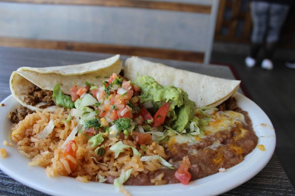 Mission Burrito | restaurant | 888 New Los Angeles Ave, Moorpark, CA 93021, USA | 8055524433 OR +1 805-552-4433