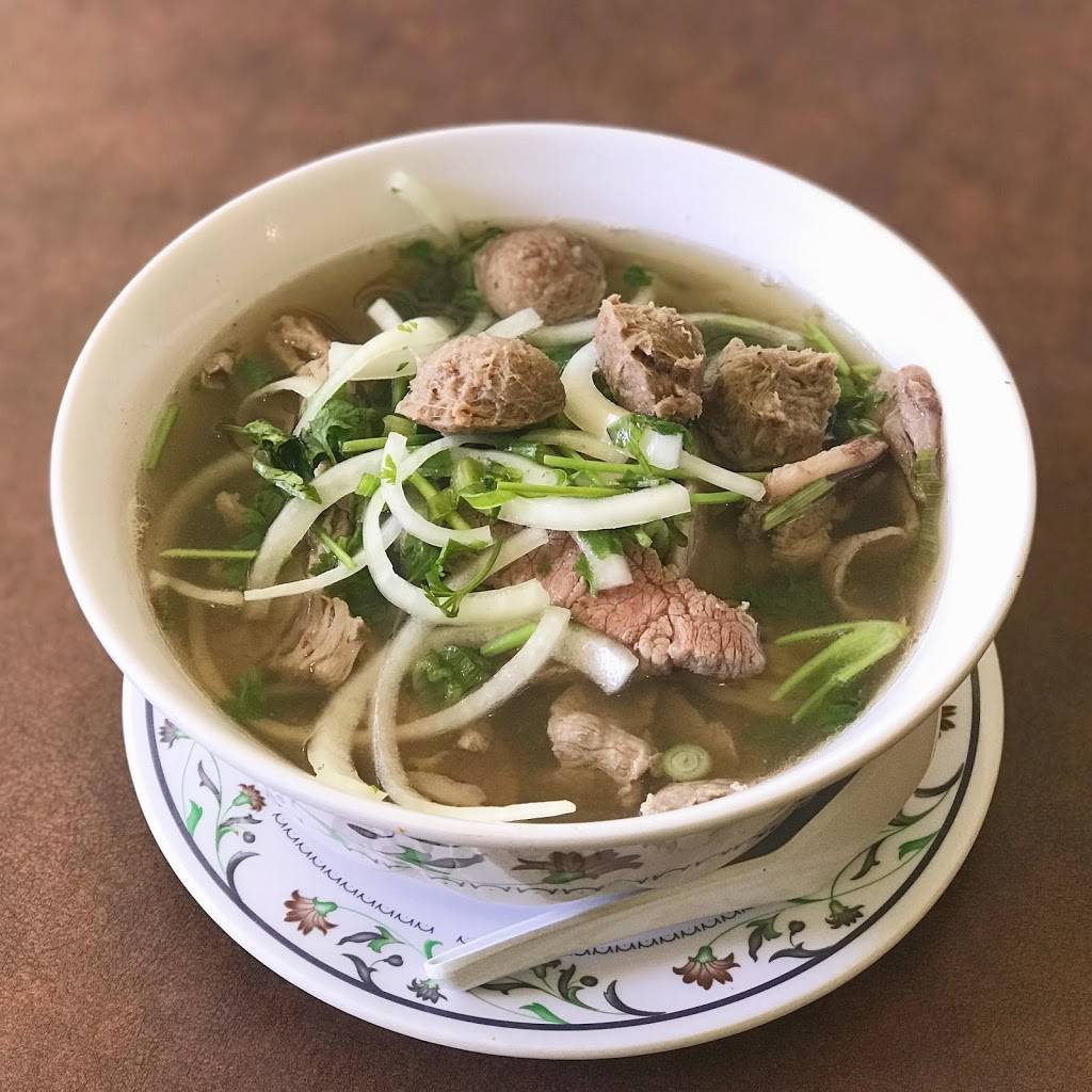 Viet Gril Express | meal takeaway | 8736 Rue Hochelaga, Montréal, QC H1L 2M7, Canada | 5143514916 OR +1 514-351-4916