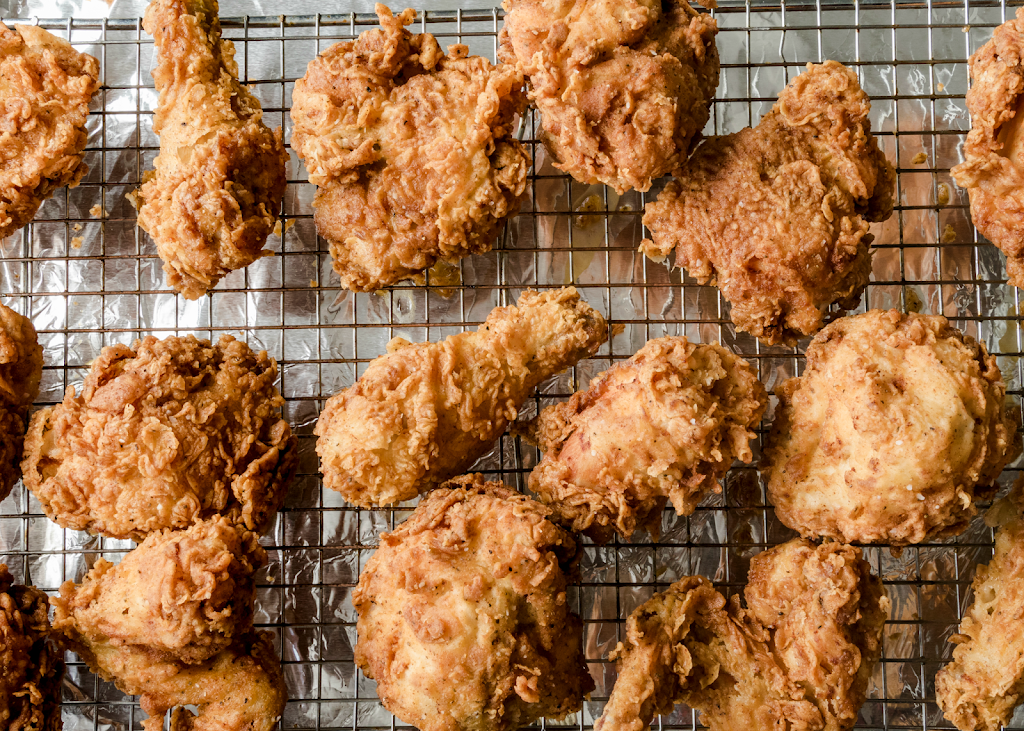 Love & Honey Fried Chicken | meal takeaway | 1100 N Front St, Philadelphia, PA 19123, USA | 2157897878 OR +1 215-789-7878