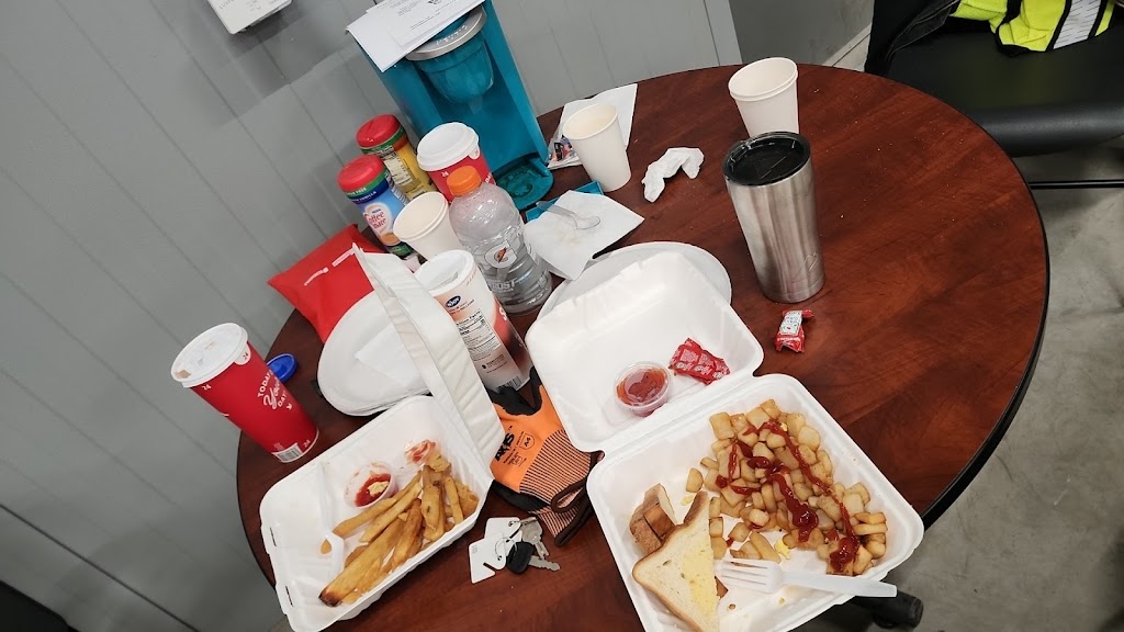 Vanessa Cafe Restaurant & Pastry Shop | restaurant | 541a Mantua Ave, Paulsboro, NJ 08066, USA | 8566664434 OR +1 856-666-4434