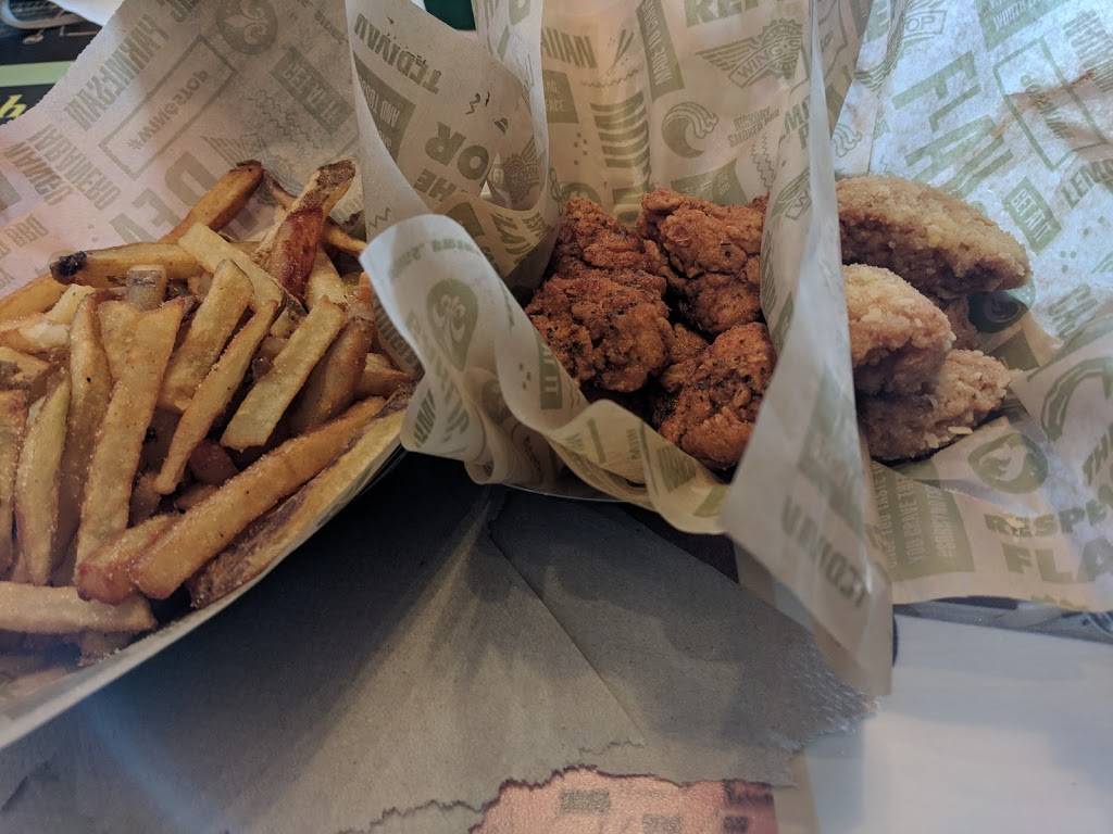 Wingstop | restaurant | 11037 Shadow Creek Pkwy Ste 109, Pearland, TX 77584, USA | 7134369808 OR +1 713-436-9808