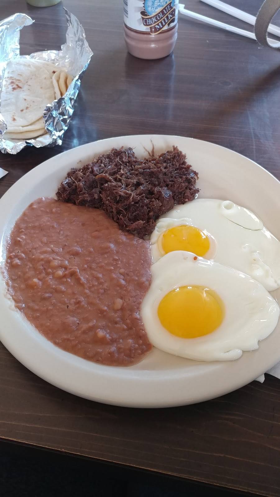 El Jacalito Restaurant | restaurant | 146 N Ww White Rd, San Antonio, TX 78219, USA | 2103339817 OR +1 210-333-9817