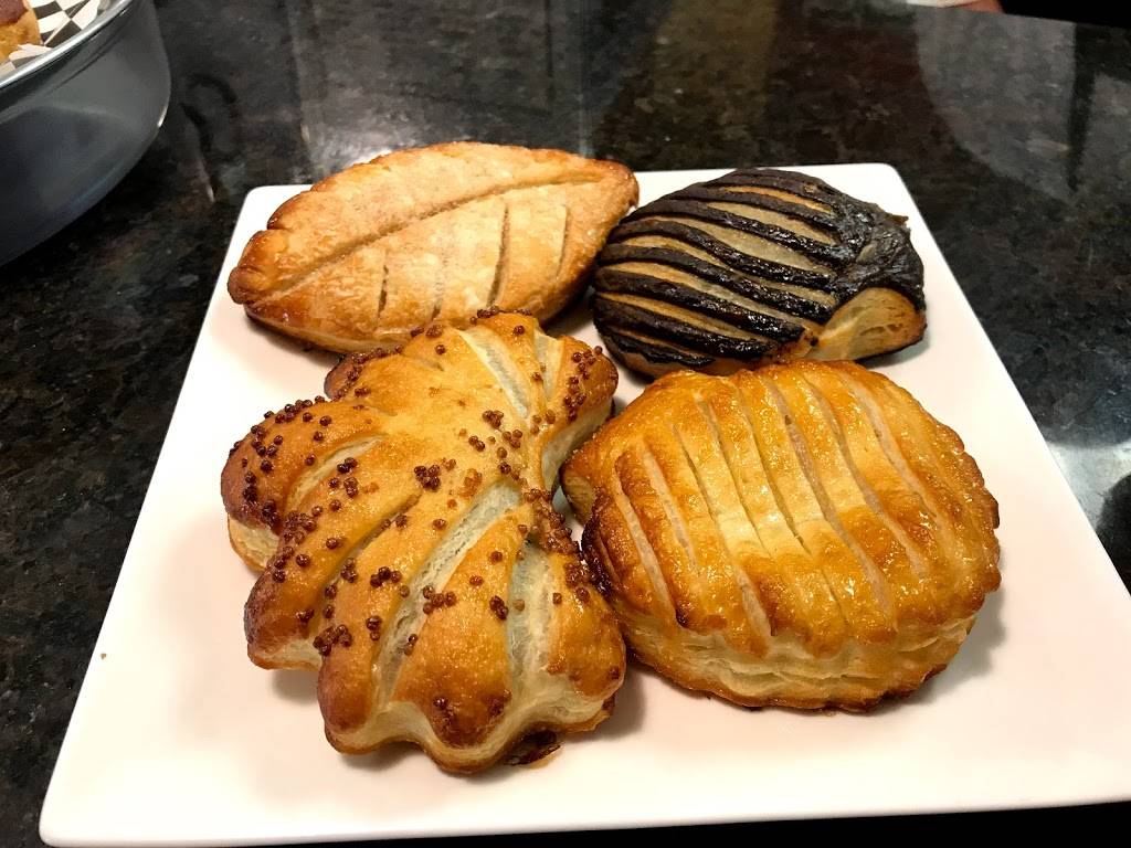 Addicted to the Bean | cafe | 5901 Sun Blvd #113, St. Petersburg, FL 33715, USA | 7272897691 OR +1 727-289-7691