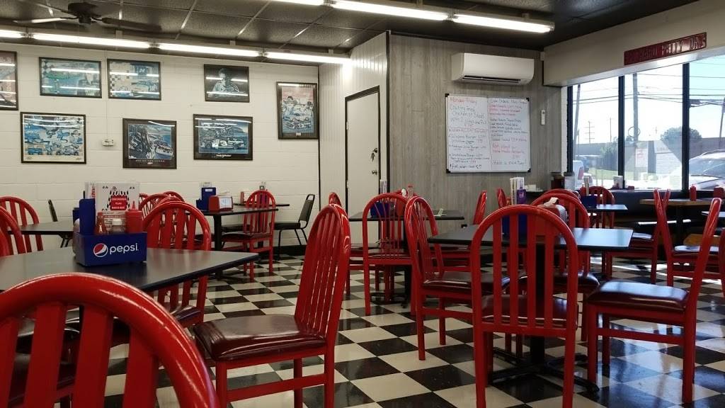 Checkered Flag Barbecue | restaurant | 1530 S Main St, Salisbury, NC 28144, USA | 7046362628 OR +1 704-636-2628