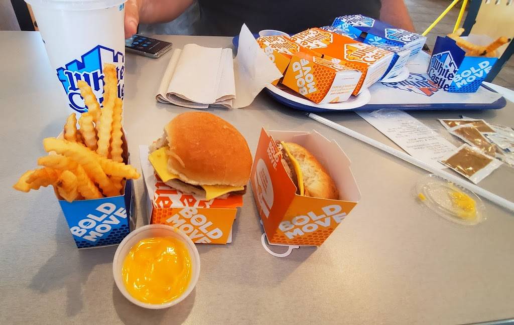 White Castle | restaurant | 1701 E Spring St, New Albany, IN 47150, USA | 8129457864 OR +1 812-945-7864