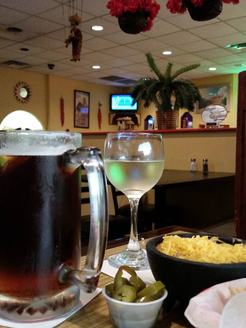 Ganzos Mexican Restaurant and Cantina | restaurant | 3923 N Marquette St, Davenport, IA 52806, USA | 5634457833 OR +1 563-445-7833