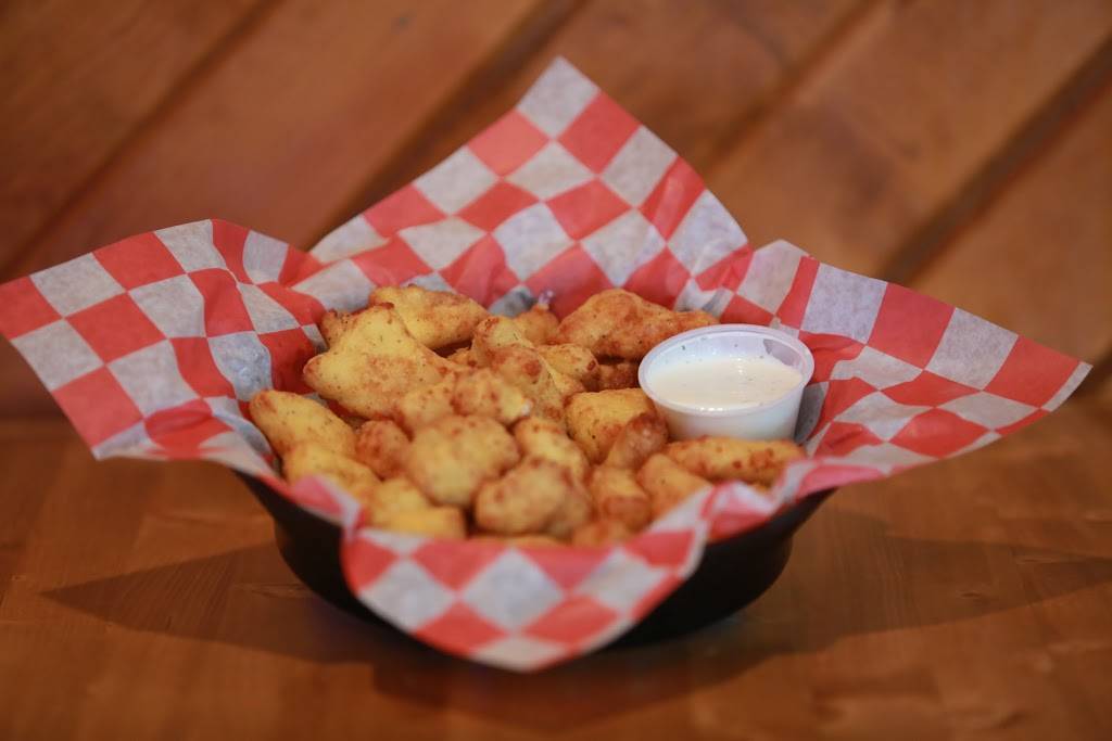 Barkleys Burgers, Brews & Dawgs | restaurant | 2710 W Court St, Janesville, WI 53548, USA | 6085634481 OR +1 608-563-4481