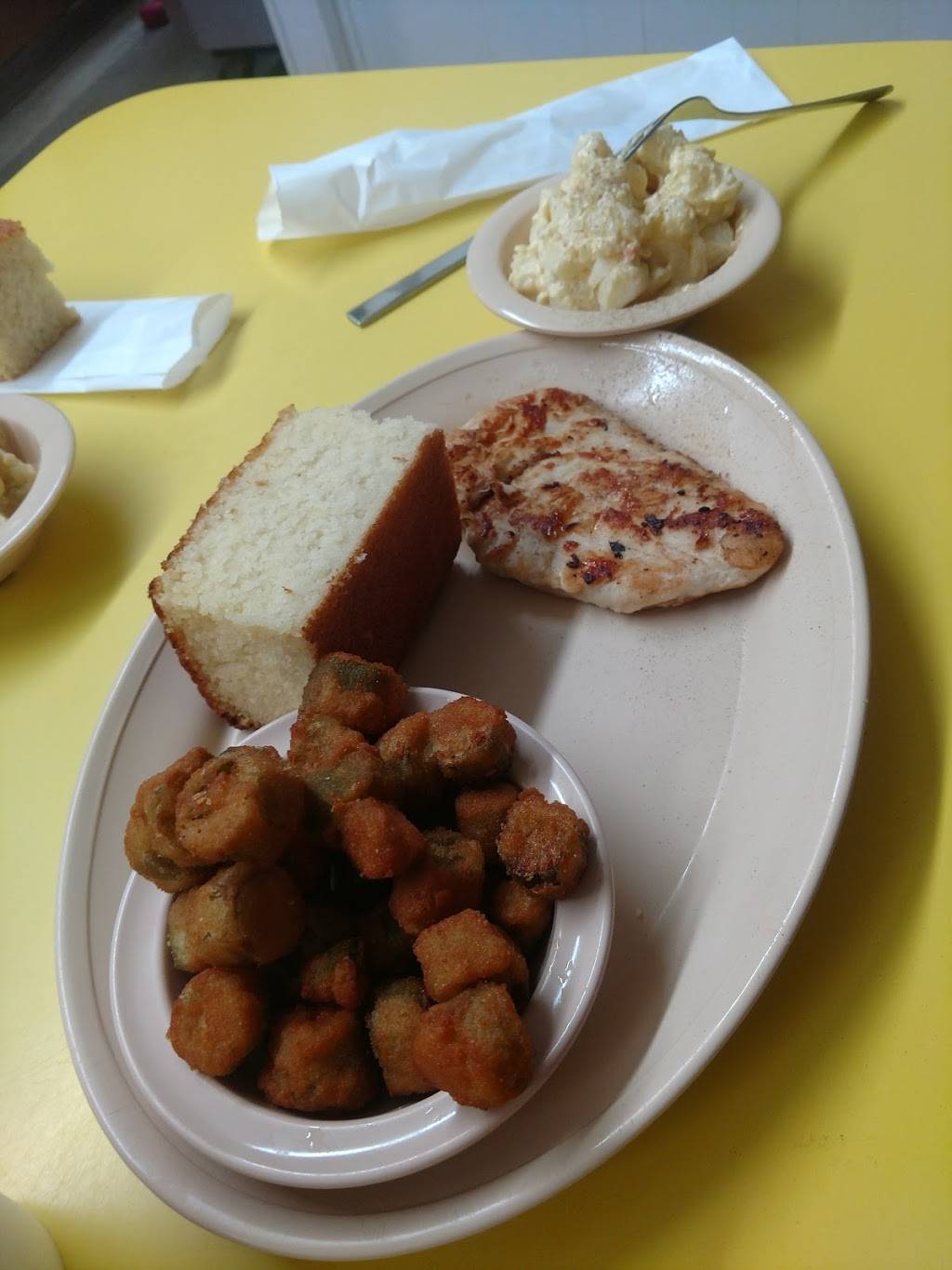 Burger Basket | restaurant | 37 Liledoun Rd, Taylorsville, NC 28681, USA | 8286324213 OR +1 828-632-4213