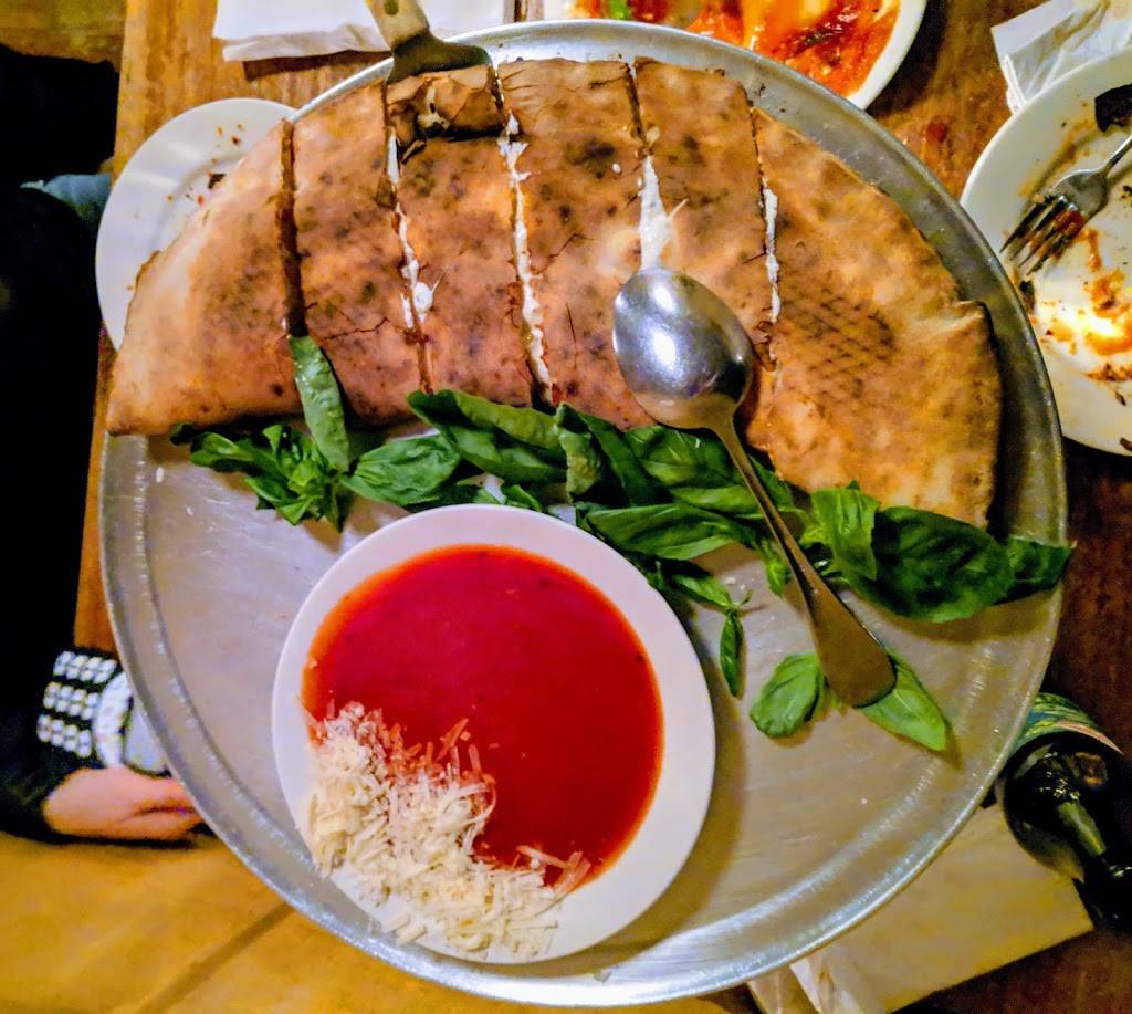 Lucali | restaurant | 575 Henry St, Brooklyn, NY 11231, USA | 7188584086 OR +1 718-858-4086