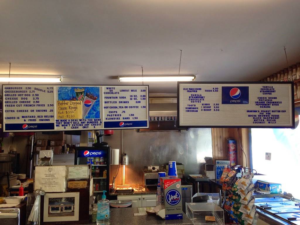 Harmons Lunch | restaurant | 144 Gray Rd, Falmouth, ME 04105, USA | 2077979857 OR +1 207-797-9857