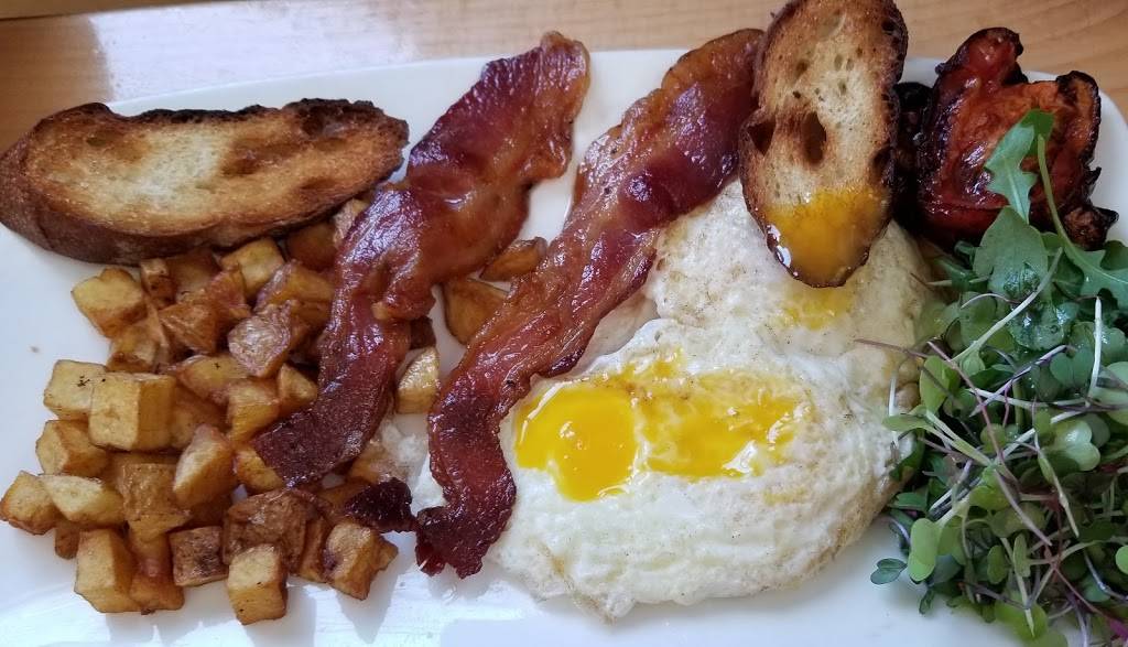 Bernadette’s | restaurant | 95-19 Rockaway Beach Blvd, Rockaway Beach, NY 11693, USA | 3473197994 OR +1 347-319-7994