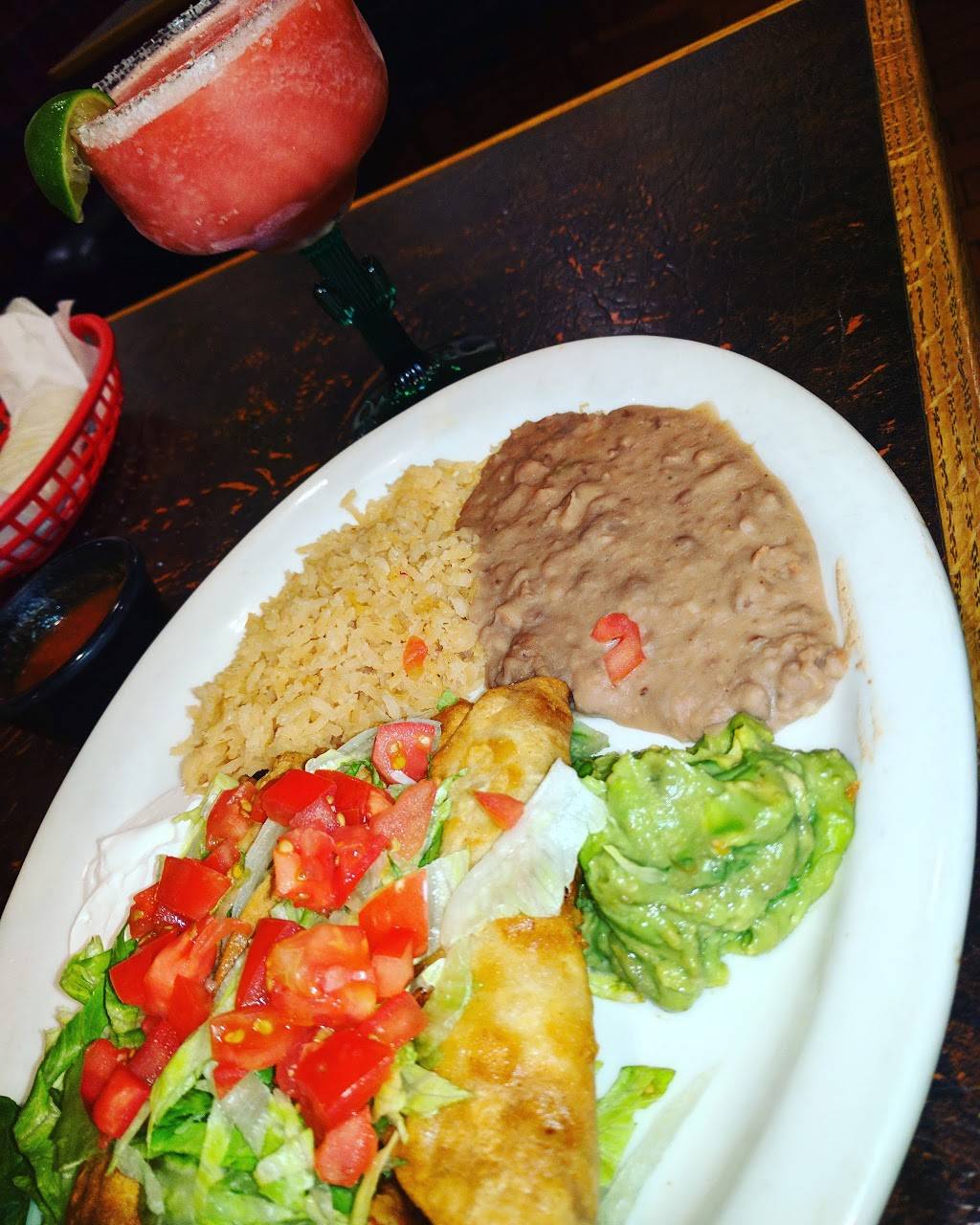 Cafe Chihuahua | restaurant | 2250 S Federal Blvd, Denver, CO 80219, USA | 3039344556 OR +1 303-934-4556