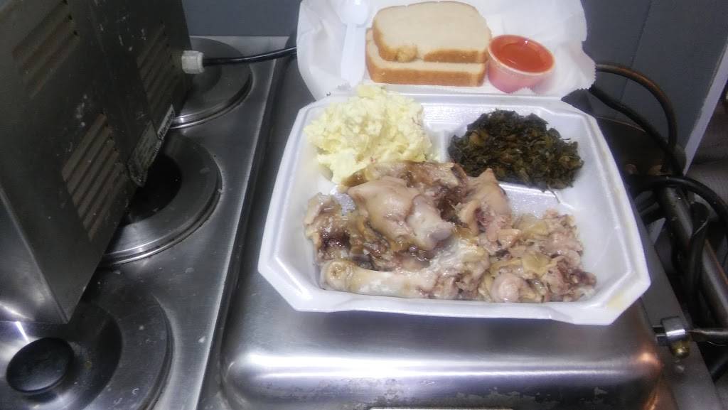 Seafood & More | restaurant | 3927, 724 S Main St, Danville, VA 24541, USA | 4347992333 OR +1 434-799-2333