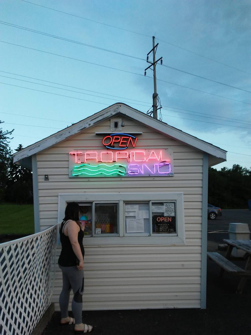 Tropical Sno | restaurant | 886 Stark Dr, Alliance, OH 44601, USA | 3306146533 OR +1 330-614-6533