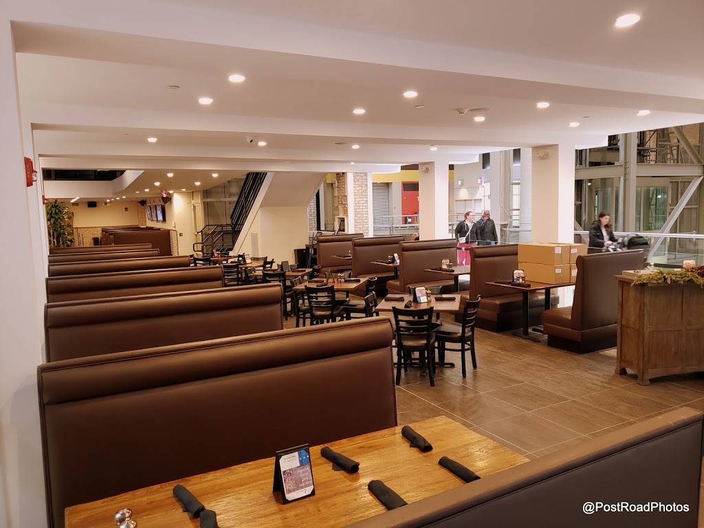 Blu Alehouse | restaurant | 1000 Palisades Center Dr E106, West Nyack, NY 10994, USA | 8453584258 OR +1 845-358-4258