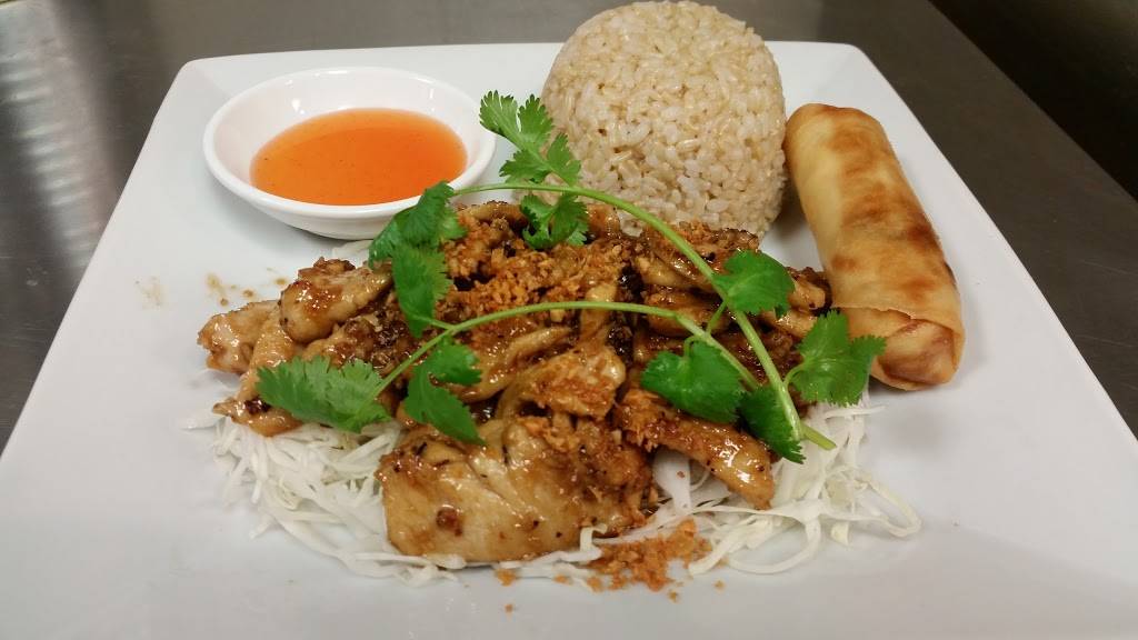 Chutamas Thai Cuisine | restaurant | 8333 Tampa Ave, Northridge, CA 91324, USA | 8186789326 OR +1 818-678-9326