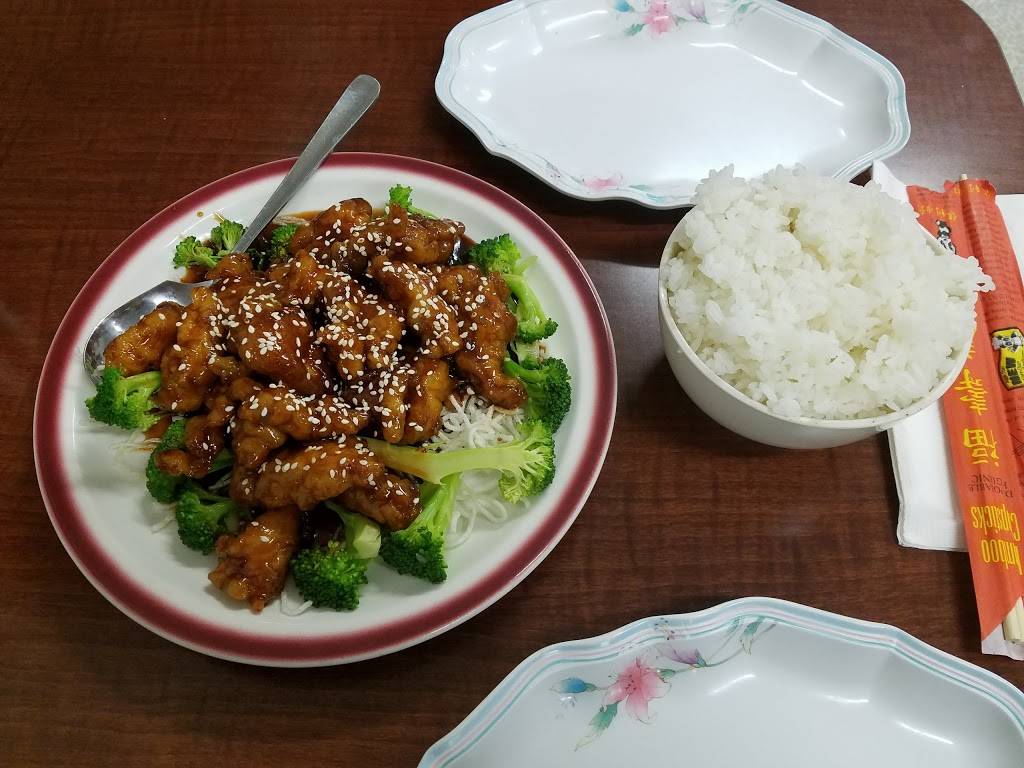 Ginas Restaurant | restaurant | 3614, 1186, E N Pacific Hwy, Woodburn, OR 97071, USA | 5039812100 OR +1 503-981-2100