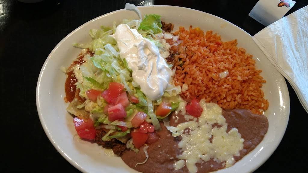 Fiesta Grande Mexican Grill | restaurant | 816 Saxon Blvd, Orange City, FL 32763, USA | 3864560109 OR +1 386-456-0109