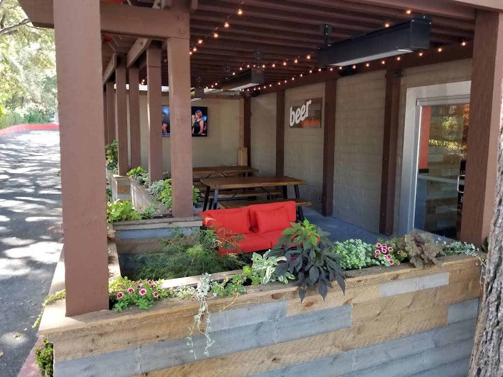 Round Table Pizza-Wings-Brew | meal delivery | 629 San Ramon Valley Blvd, Danville, CA 94526, USA | 9258204000 OR +1 925-820-4000