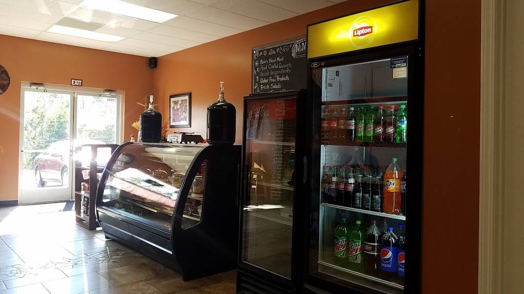 Ninos Pizzeria & Eatery | restaurant | 105 Long Springs Rd, Sevierville, TN 37876, USA | 8653654444 OR +1 865-365-4444