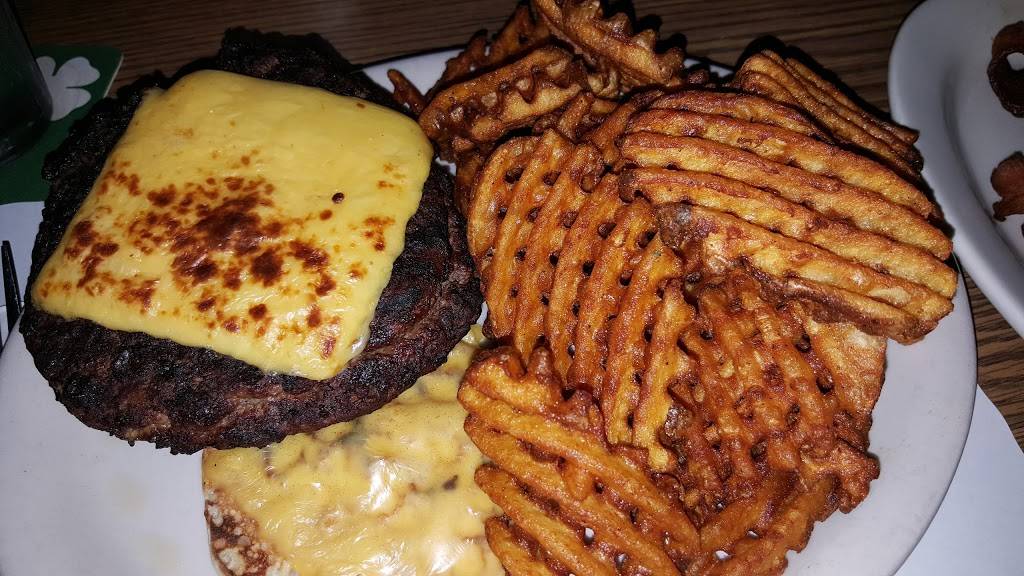 Jodys Club Forest | restaurant | 372 Forest Ave, Staten Island, NY 10301, USA | 7187276338 OR +1 718-727-6338