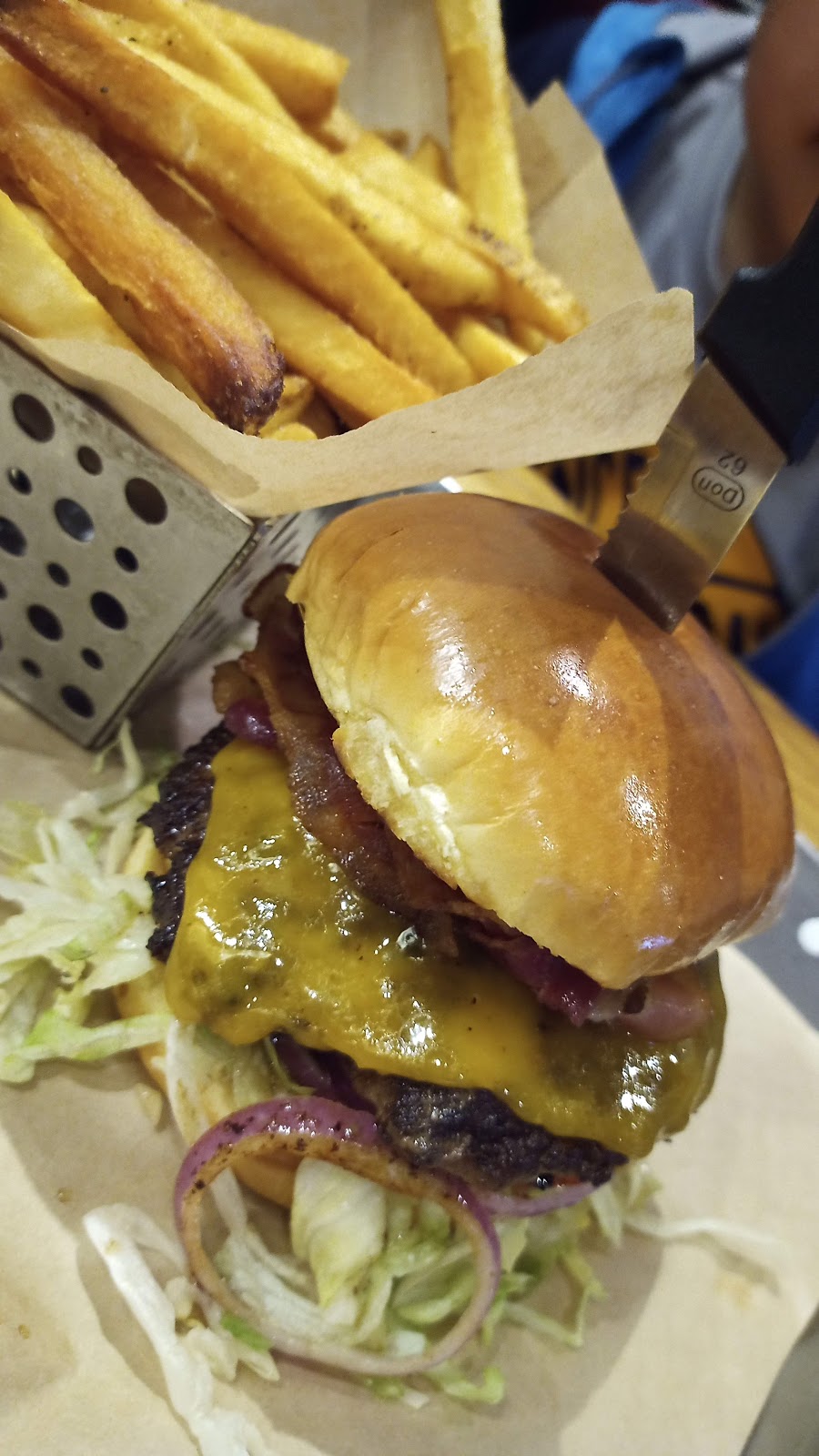 Chilis Grill & Bar | restaurant | 3720 W 41st St, Sioux Falls, SD 57106, USA | 6053613900 OR +1 605-361-3900